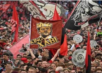 Bayer Leverkusen – Hành Trình Lột Xác Từ “Neverkusen” Đến Kẻ Thách Thức Ngôi Vương